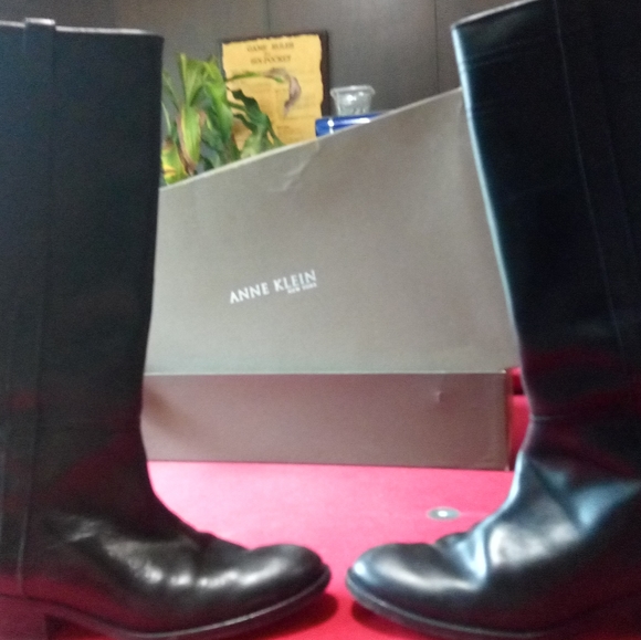 Anne Klein Black Leather Calf Boots - Picture 4 of 5